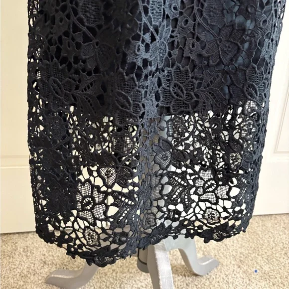 ASTR the Label Black Lace Midi Dress V-Neck Fit & Flare Size Small